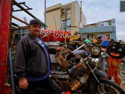 Simone Ciliberti, 62enne rigattiere-artista...
